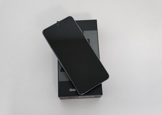 samsung-galaxy-s21-128gb-sivy-big-1