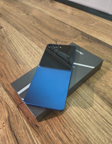 predam-v-super-stave-samsung-galaxy-z-flip-7-256gb-zaruka-big-0