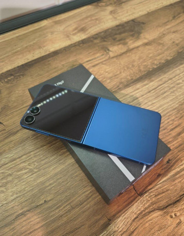 predam-v-super-stave-samsung-galaxy-z-flip-7-256gb-zaruka-big-1