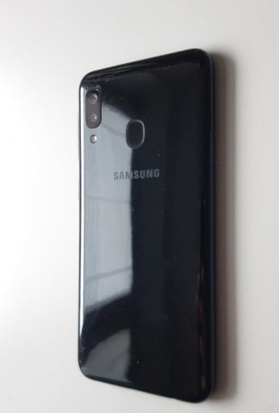 samsung-a20e-big-1