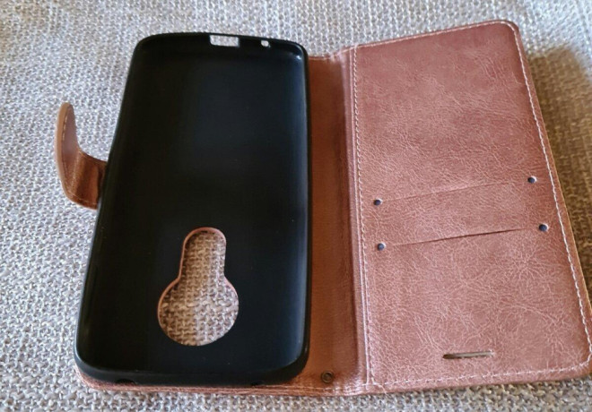 predam-nove-puzdro-pre-typu-motorola-moto-g6-big-1