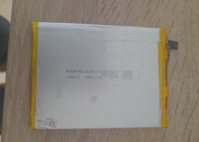 motorola-defy-big-3