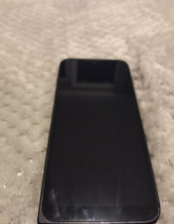 motorola-defy-4gb64gb-big-1