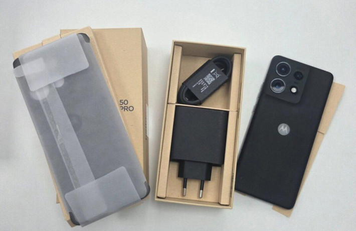 motorola-edge-50-pro-12512gb-big-0