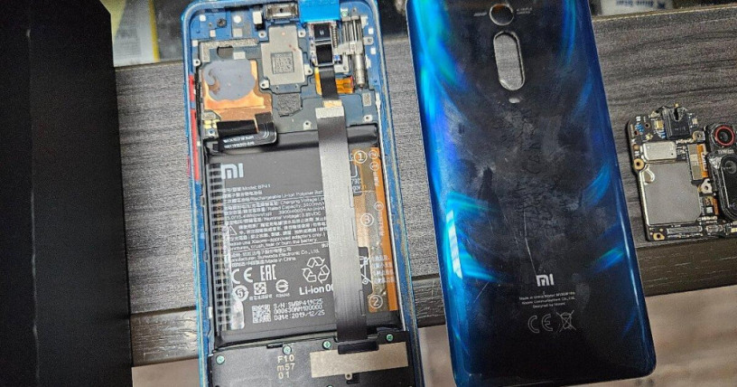 zakladna-doska-a-ine-diely-na-xiaomi-mi-9t-big-1