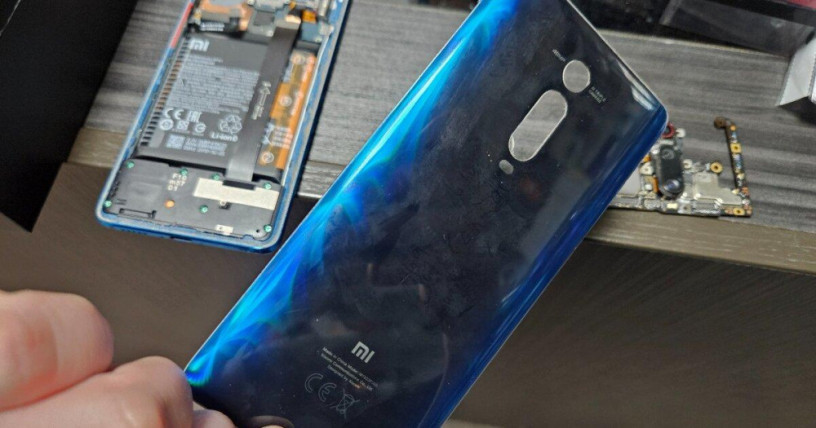 zakladna-doska-a-ine-diely-na-xiaomi-mi-9t-big-4