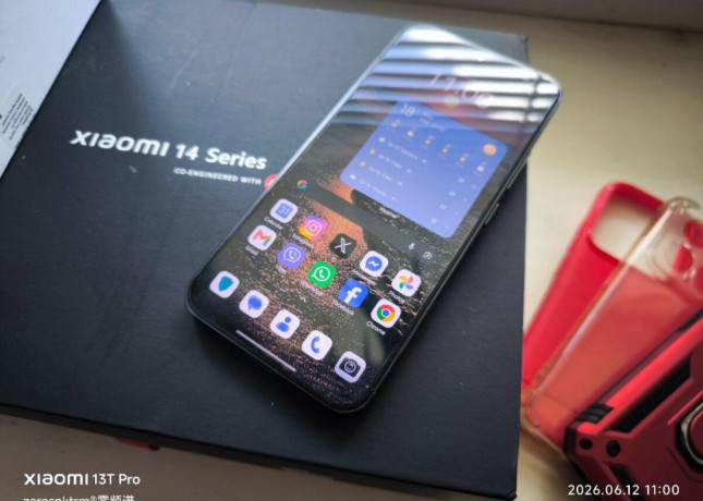 xiaomi-14-12512gb-black-5g-xiaomi-explorer-kit-big-4