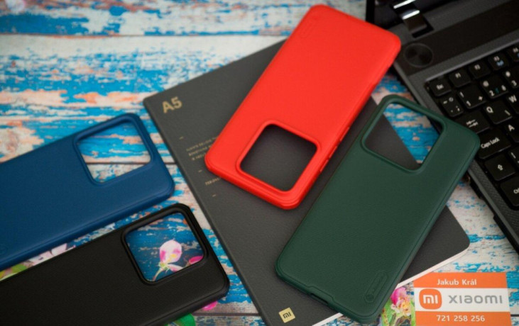 nillkin-super-frosted-pro-xiaomi-redmi-poco-big-2