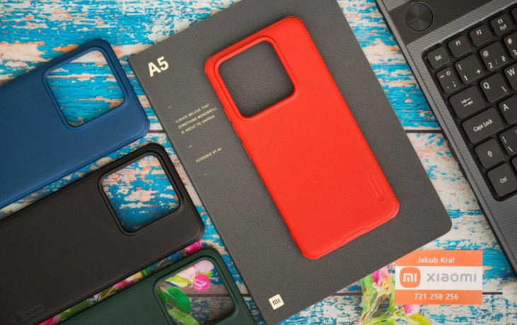 nillkin-super-frosted-pro-xiaomi-redmi-poco-big-0