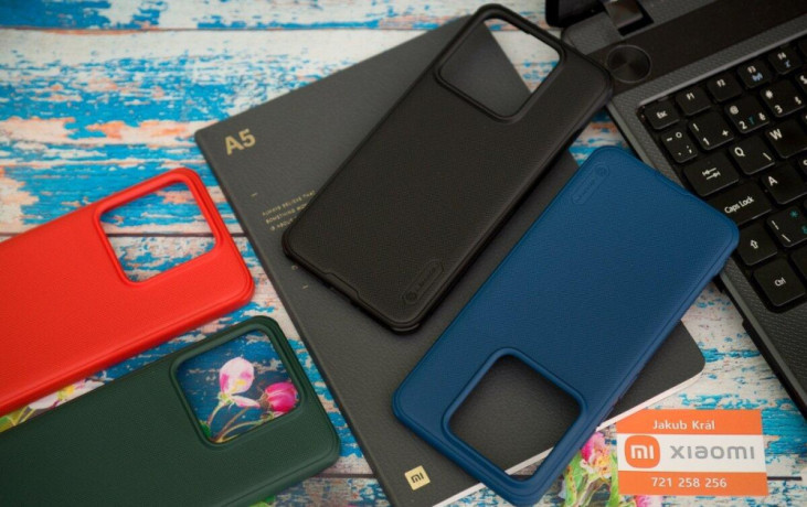 nillkin-super-frosted-pro-xiaomi-redmi-poco-big-1