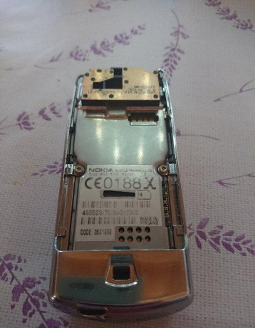 nokia-8810-big-2