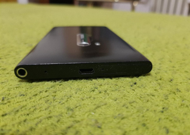 nokia-lumia-900-big-4