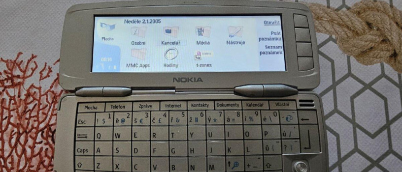nokia-9300-communicator-big-4