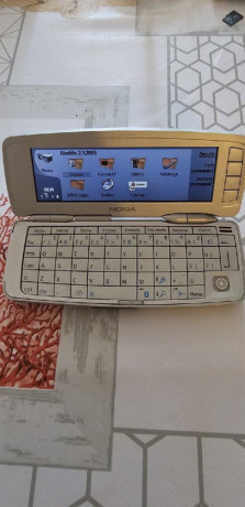 nokia-9300-communicator-big-2