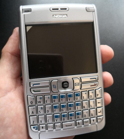 retro-nokia-e61-novy-ulozenka-komplet-prislusenstvo-big-2