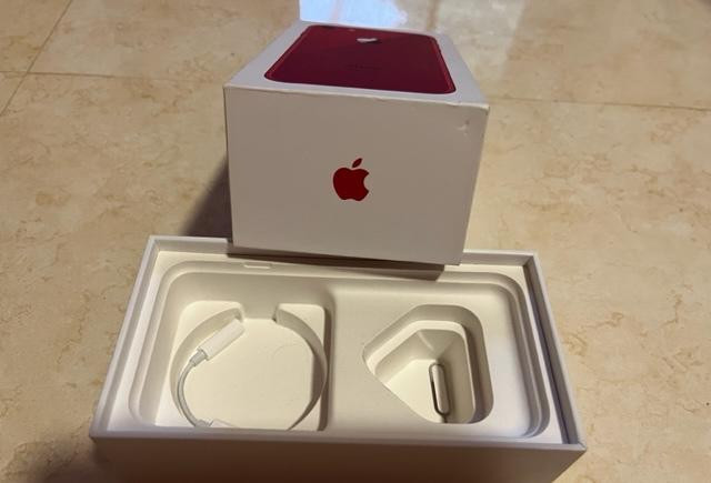 iphone-8-265-gb-cerveny-v-dobrom-stave-big-4