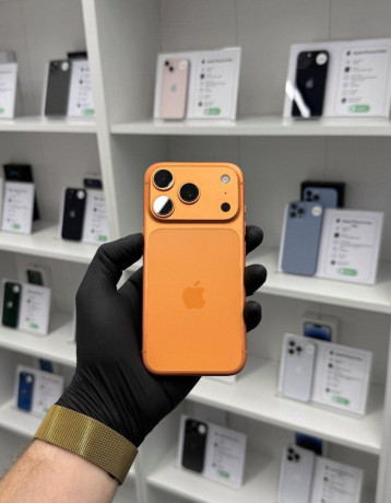 apple-iphone-17-pro-256gb-cosmic-orange-big-0