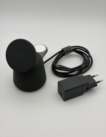 belkin-boost-charge-pro-qi2-15w-2v1-magsafe-big-0