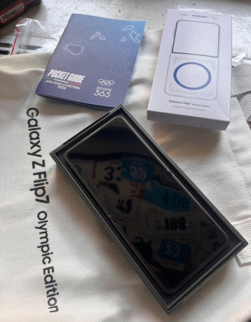 samsung-galaxy-z-flip7-olympic-edition-big-1