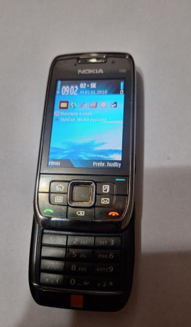 nokia-e66-big-0