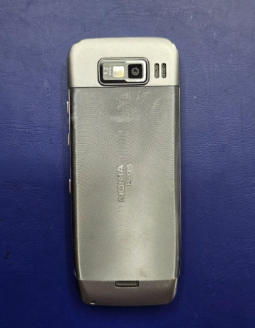 predam-nokiu-e52-big-1