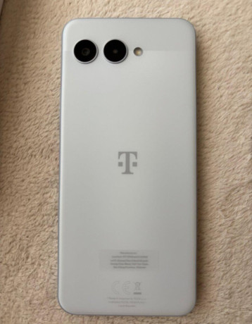 t-phone-3-128-gb-6gb-big-1