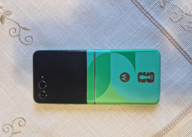 motorola-razr-60-fifa-world-cup-26-edition-big-0