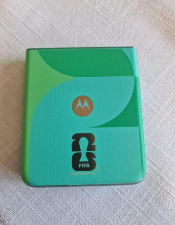 motorola-razr-60-fifa-world-cup-26-edition-big-2