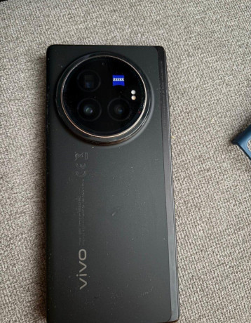 vivo-x-fold-3-pro-big-3