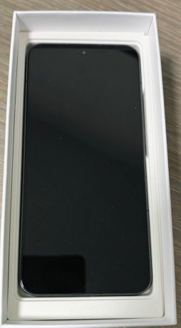 mobilny-telefon-xiaomi-13-256gb-rom-8gb-ram-big-2