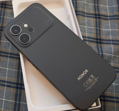 novy-honor-600-5g-512gb-big-1