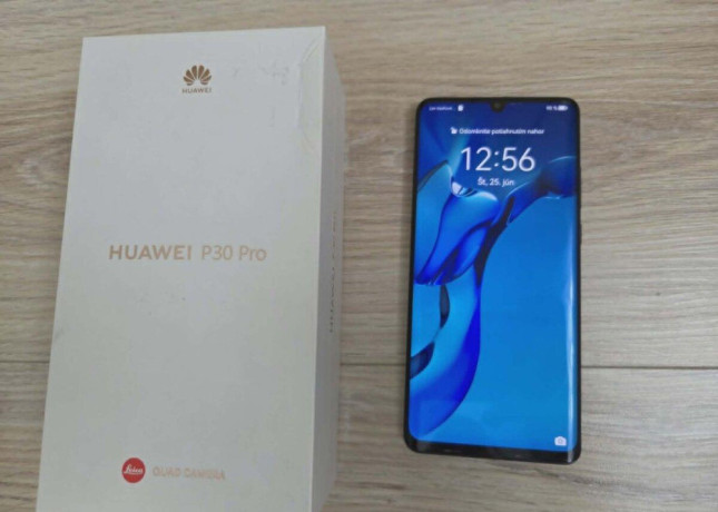 huawei-p30-pro-6gb-128gb-black-top-stav-big-2
