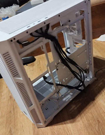 atx-white-case-big-3