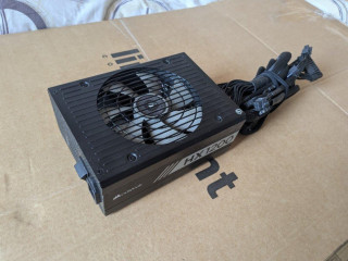 corsair-hx-1200-80-platinum-v-perfektnom-stave