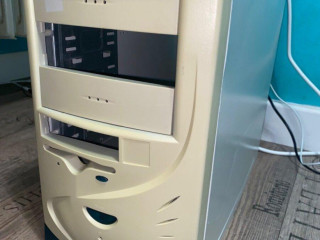 retro-pc-matx-skrinka