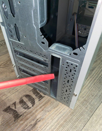 retro-pc-matx-skrinka-big-4