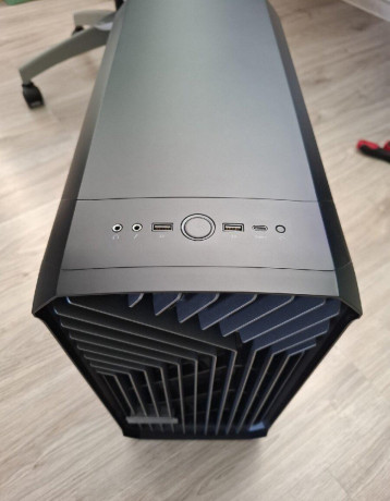 fractal-design-torrent-compact-rgb-black-tg-light-big-1