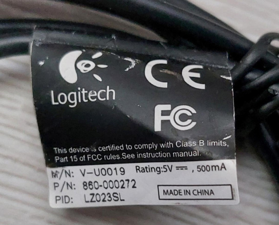 webkamera-logitech-webcam-c210-big-2