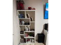 predam-regal-na-knihy-a-dekoracie-small-3