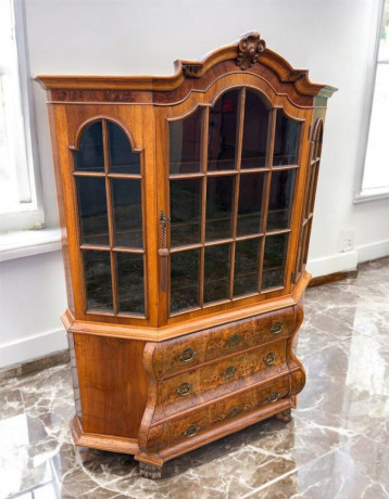 nadherna-starozitna-vitrina-s-intarziouv179xs133xh43-big-3