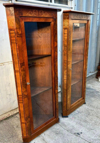 biedermeier-rohove-vitriny-big-1