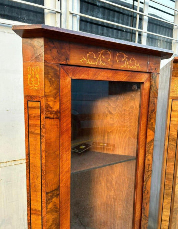 biedermeier-rohove-vitriny-big-3