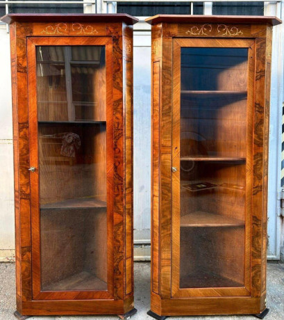 biedermeier-rohove-vitriny-big-0