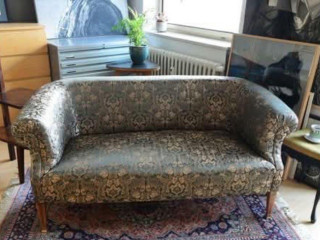 starozitny-gauc-sofa
