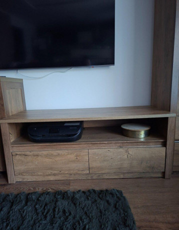 skrinka-pod-tv-big-0