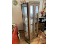 presklena-vitrina-s-osvetlenim-small-2