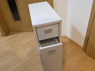 darujem-za-odvoz-kupelnovu-skrinku