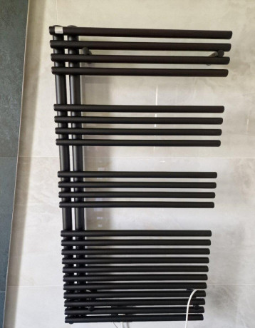radiator-zehnder-s-bezdrotovym-ovladacom-big-0