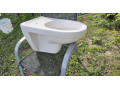 zavesne-wc-small-0