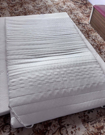 matrace-jeden-200-120-je-novy-a-druhy-200-200-big-2